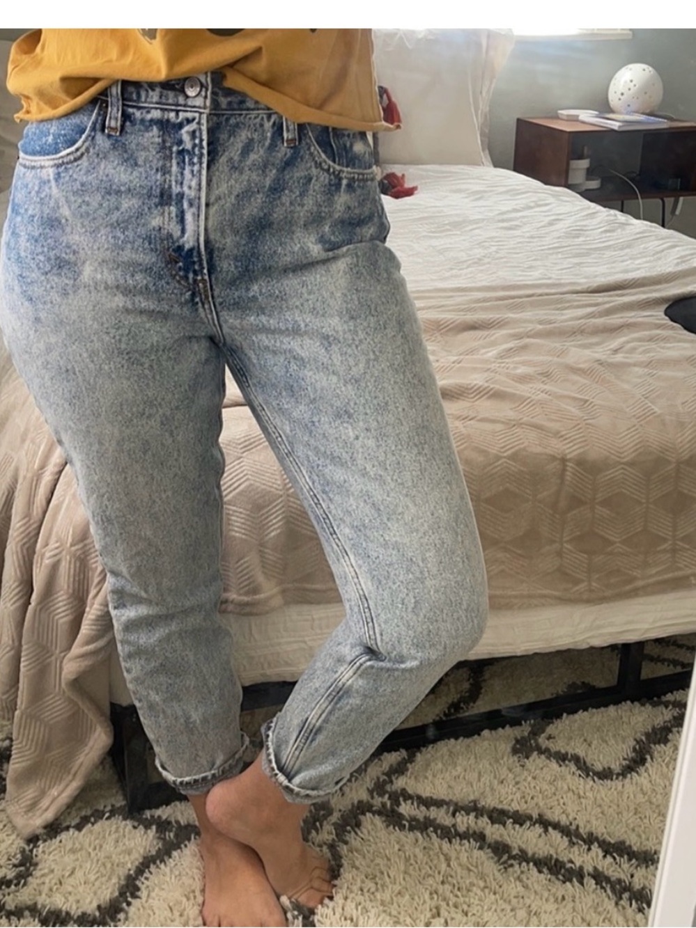 Abercrombie & Fitch High-Rise Acid Wash Jeans - Light Gray